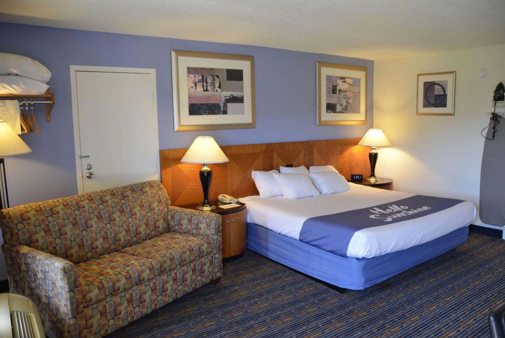 Days Inn By Wyndham Luray Shenandoah Exterior photo