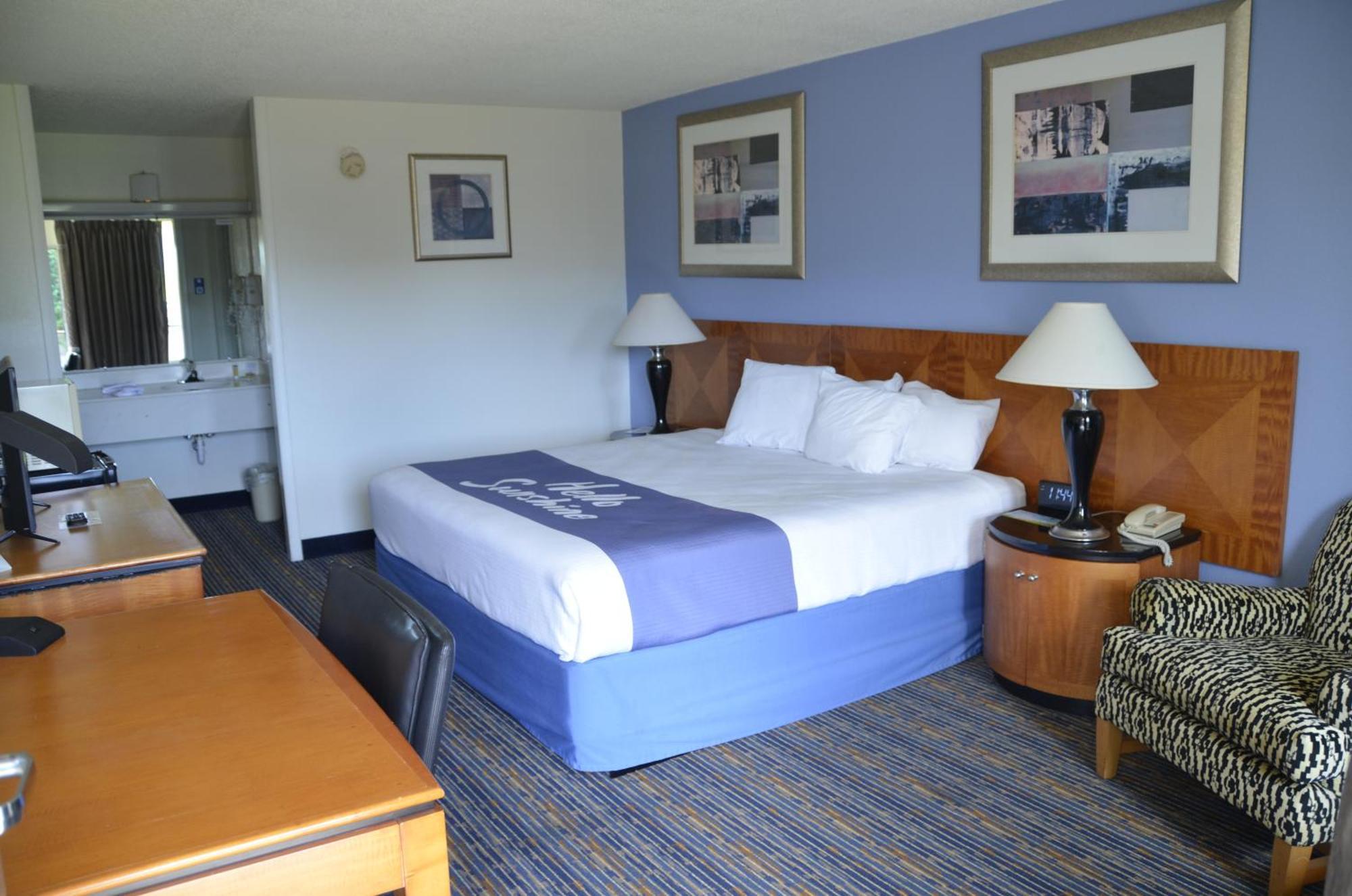 Days Inn By Wyndham Luray Shenandoah Exterior photo