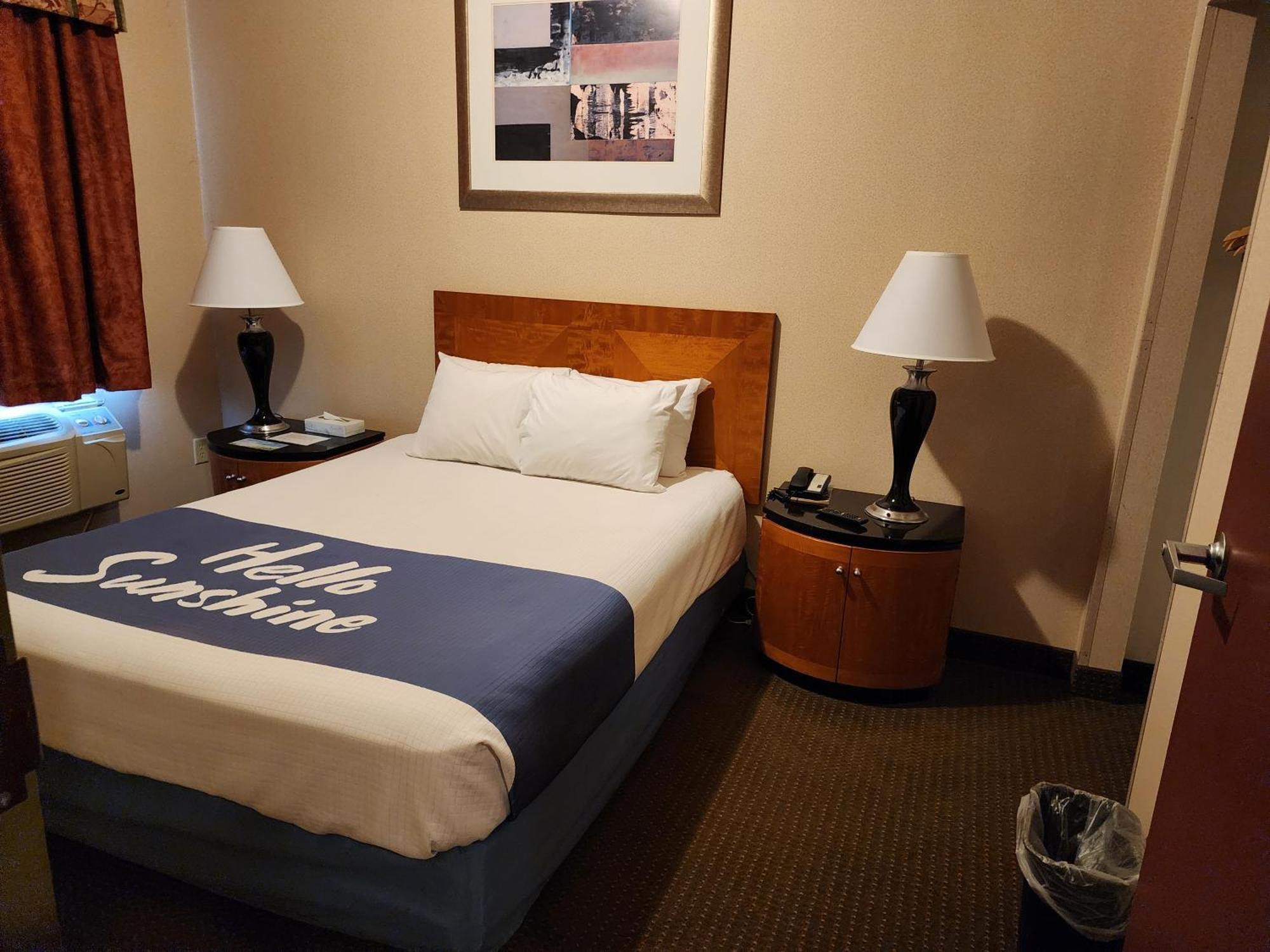 Days Inn By Wyndham Luray Shenandoah Exterior photo